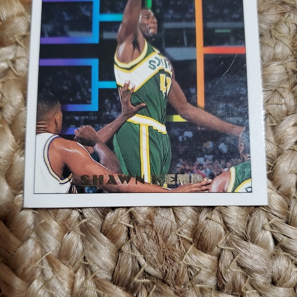 3 - Shawn Kemp Basketball Cards - Picture 4 of 7